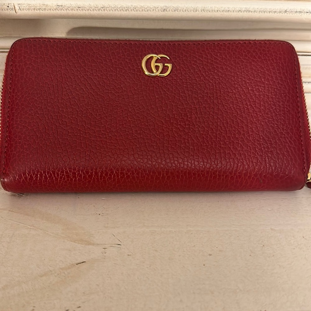 Gucci wallet